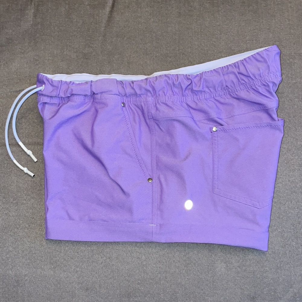 LuLuLemon Women’s Purple shorts. Size 12 - Picture 5 of 6